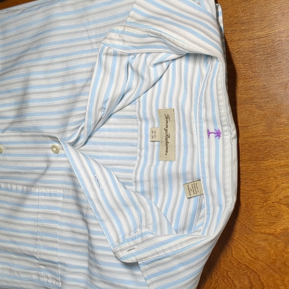 Blue and White Striped Oxford Style Shirt Tommy Bahama - Picture 6 of 17